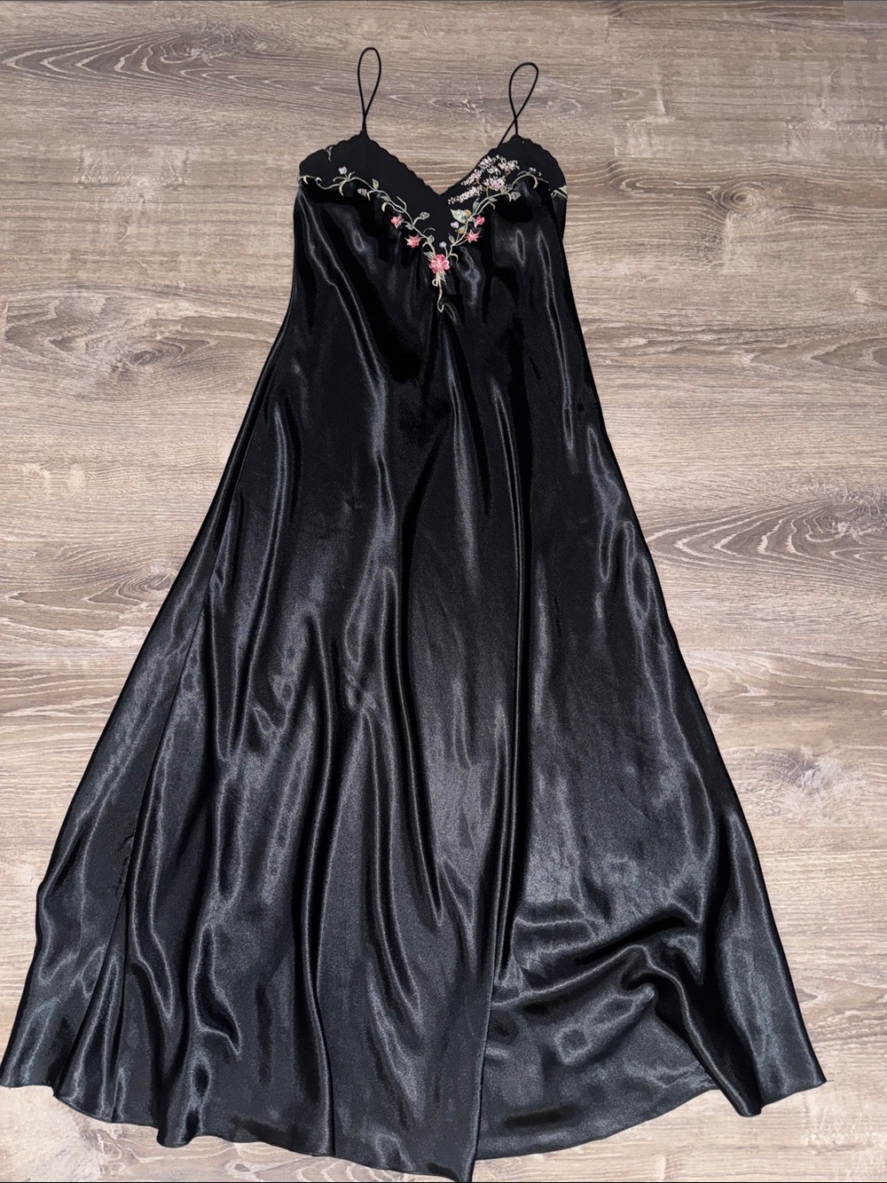 Vintage Victoria’s Secret Satin Embroidered Slip Dress Gown M Black Gold Tag